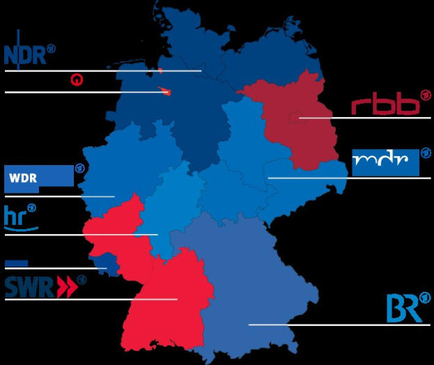 Eine Deutschlandkarte mit in Rot und Blau hervorgehobenen Bundesländern, um die Ergebnisse der Wahl 2016 zu zeigen, einschließlich der Namen der Kandidaten und weiterer Einzelheiten zum Wahltermin.