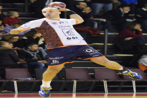 Fuchses Nationalspieler Lichtlein unterzieht sich einer Fu\303\266operation